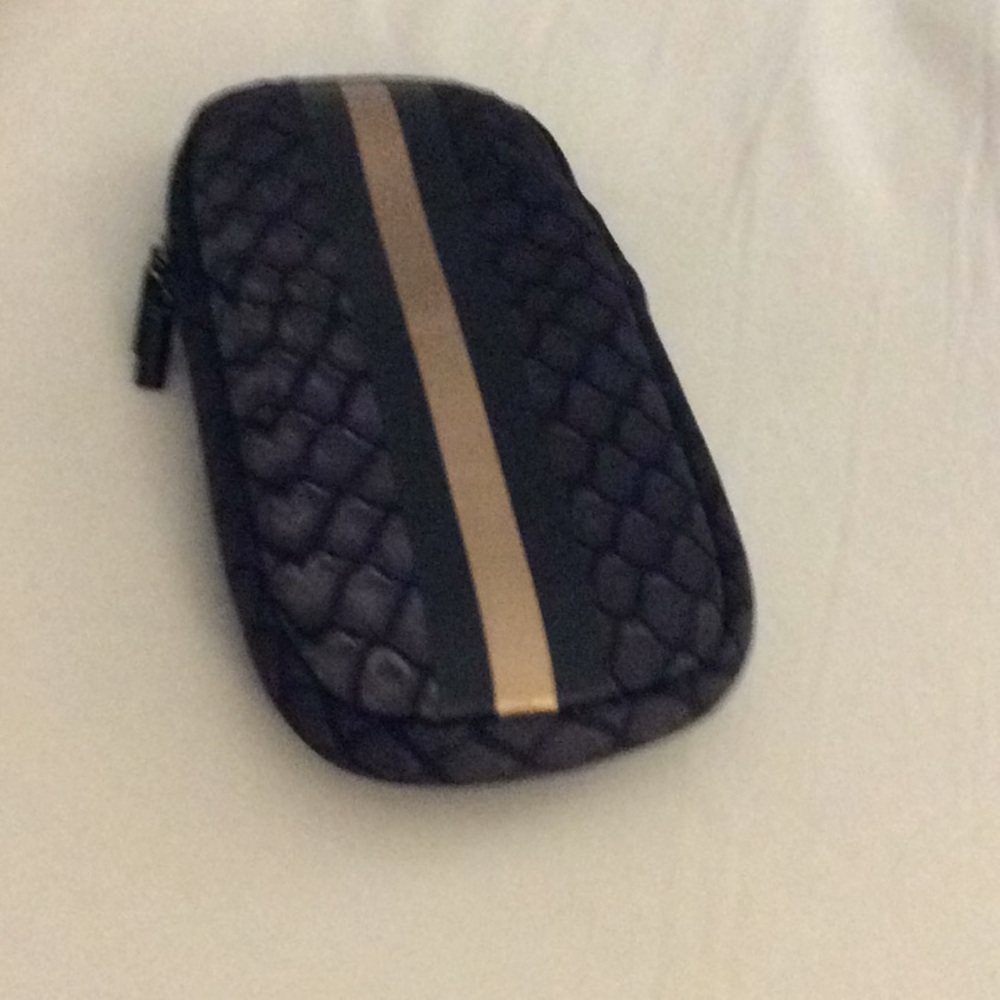 Eye glass case